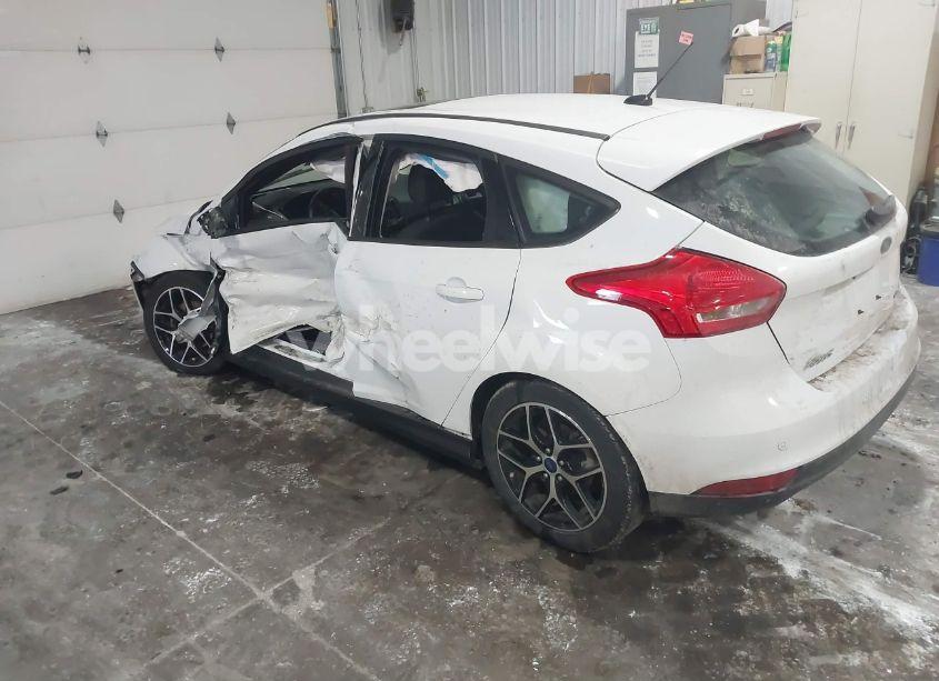Photo 3 of 2018 Ford Focus SEL (VIN 1FADP3M23JL221625)