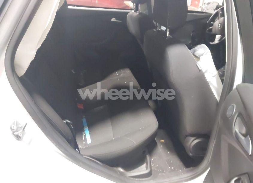 Photo 8 of 2018 Ford Focus SEL (VIN 1FADP3M23JL221625)
