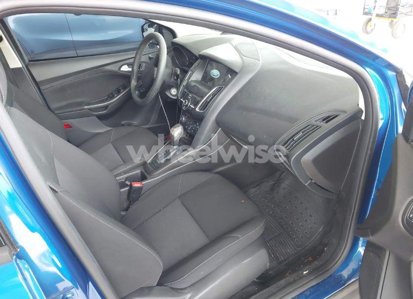 Photo 5 of 2018 Ford Focus SEL (VIN 1FADP3M23JL227117)