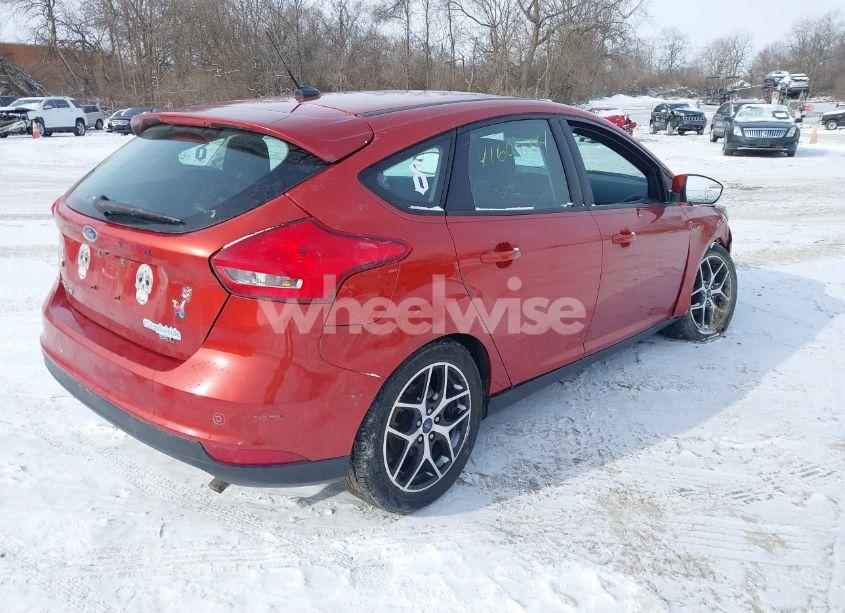 Photo 4 of 2018 Ford Focus SEL (VIN 1FADP3M23JL292517)