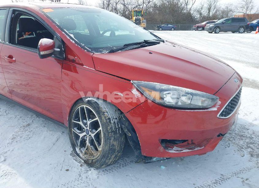 Photo 6 of 2018 Ford Focus SEL (VIN 1FADP3M23JL292517)