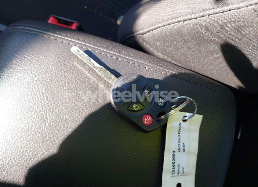 Photo 11 of 2017 Ford Focus SEL (VIN 1FADP3M24HL309576)