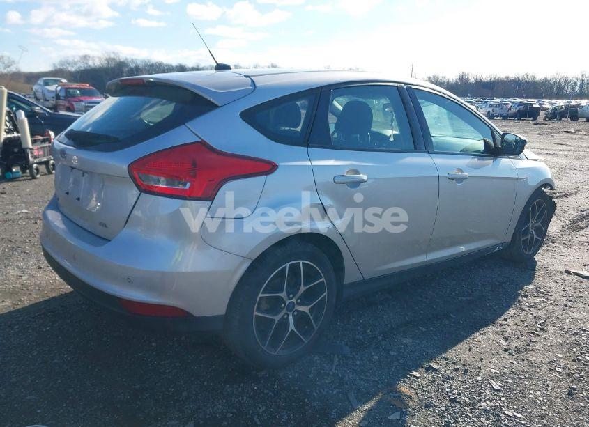 Photo 4 of 2017 Ford Focus SEL (VIN 1FADP3M24HL309576)