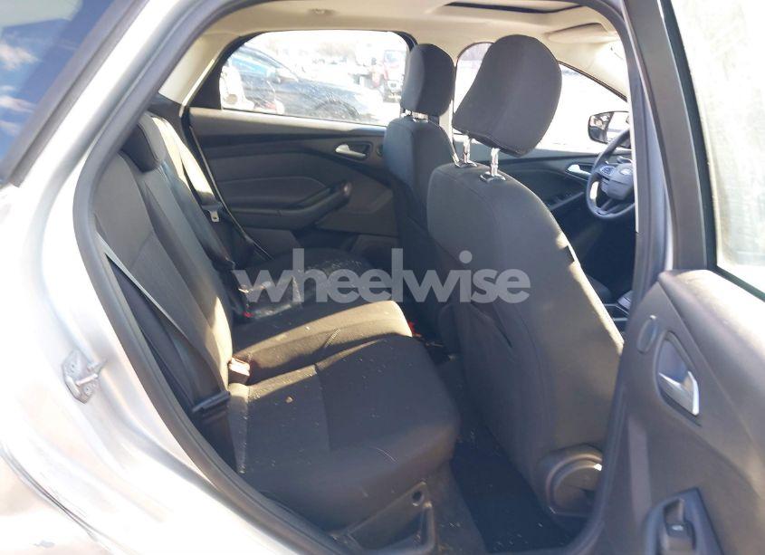 Photo 8 of 2017 Ford Focus SEL (VIN 1FADP3M24HL309576)