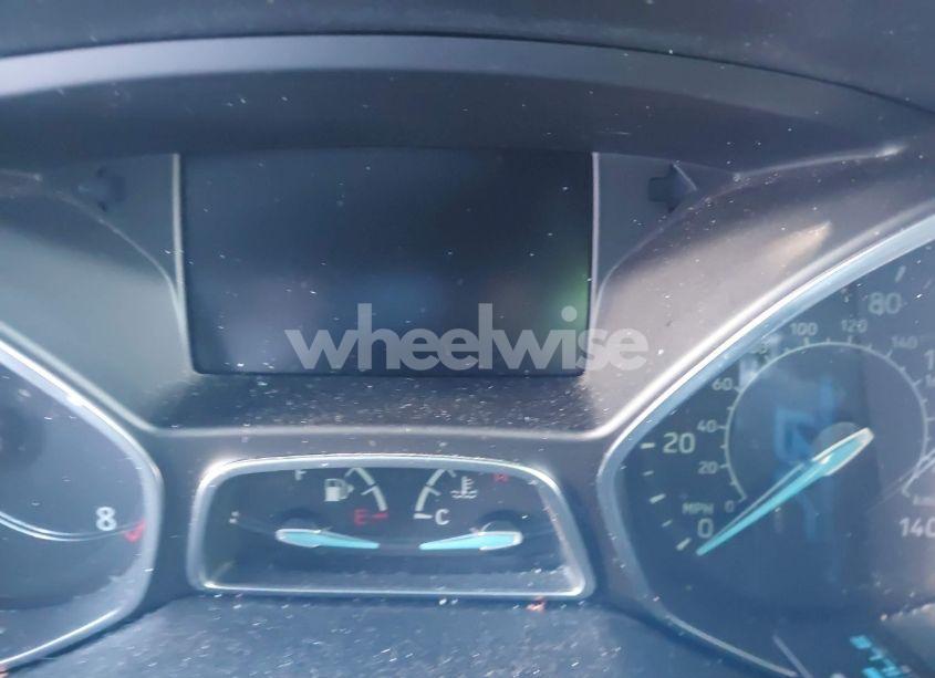 Photo 15 of 2018 Ford Focus SEL (VIN 1FADP3M24JL301080)