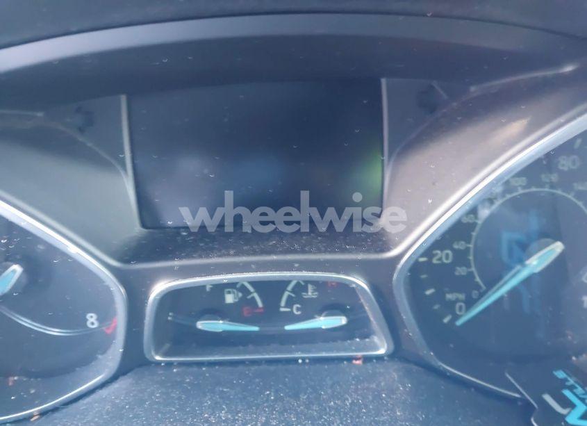 Photo 7 of 2018 Ford Focus SEL (VIN 1FADP3M24JL301080)