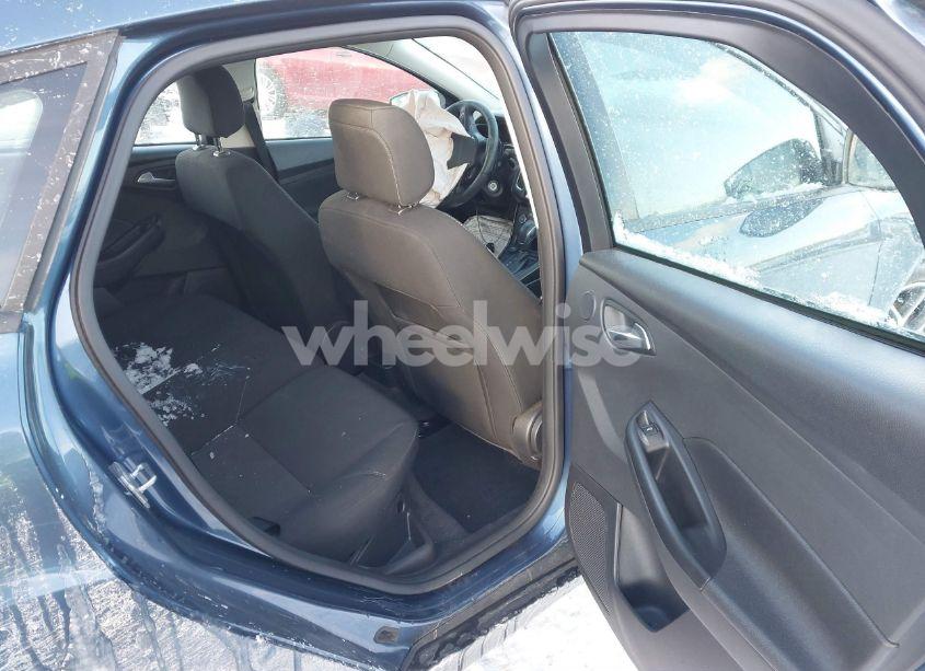 Photo 8 of 2018 Ford Focus SEL (VIN 1FADP3M24JL301080)