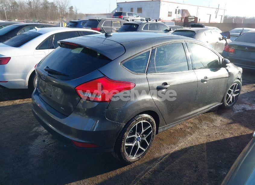 Photo 4 of 2017 Ford Focus SEL (VIN 1FADP3M25HL326967)
