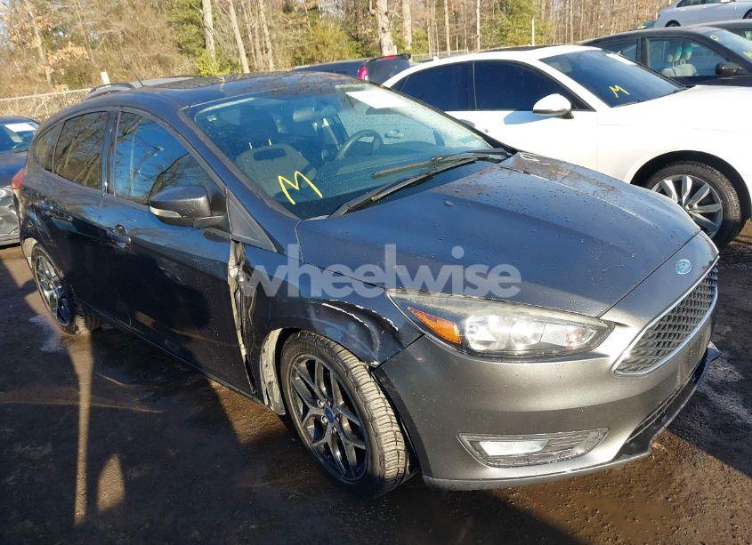Photo 6 of 2017 Ford Focus SEL (VIN 1FADP3M25HL326967)