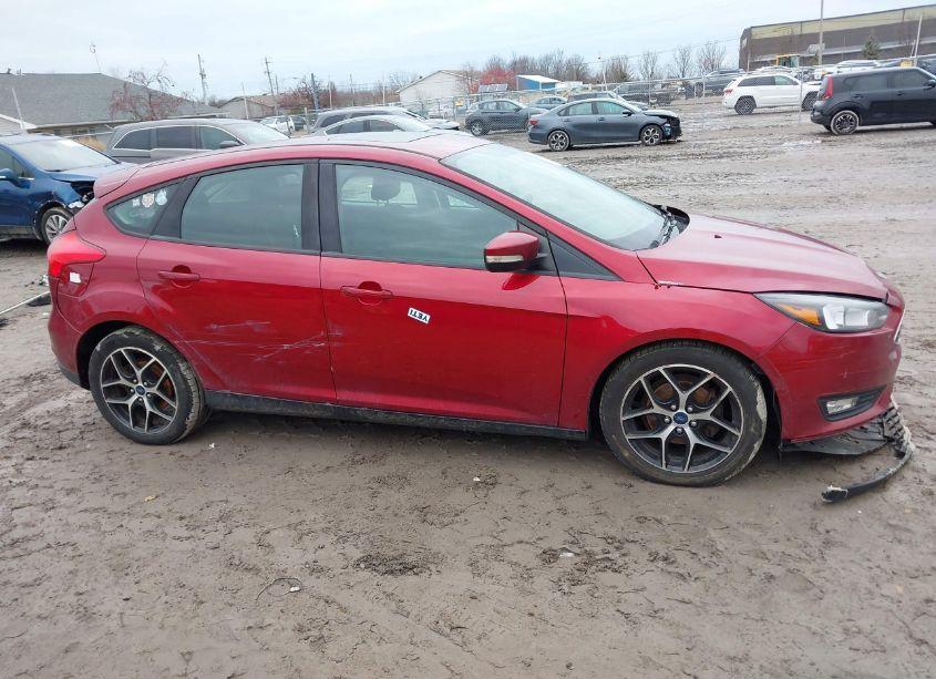 Photo 13 of 2017 Ford Focus SEL (VIN 1FADP3M26HL213433)
