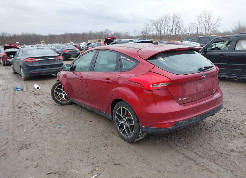 Photo 3 of 2017 Ford Focus SEL (VIN 1FADP3M26HL213433)