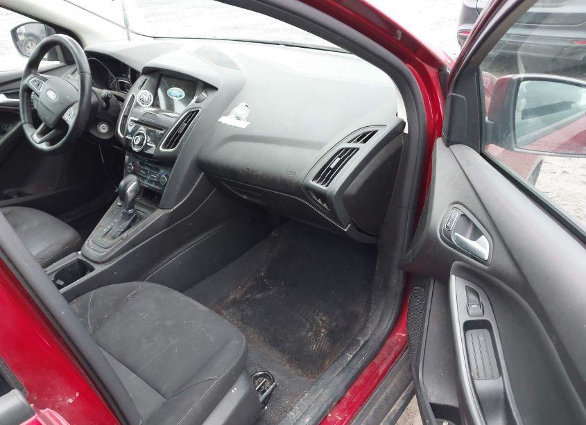Photo 5 of 2017 Ford Focus SEL (VIN 1FADP3M26HL213433)