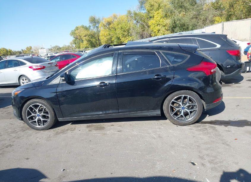 Photo 14 of 2017 Ford Focus SEL (VIN 1FADP3M27HL227888)