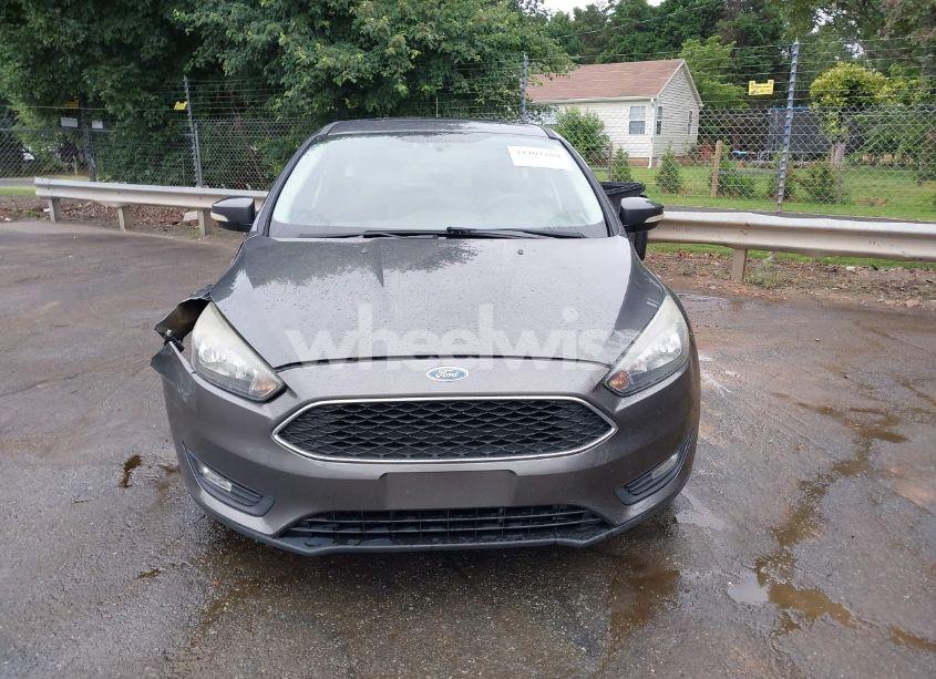 Photo 12 of 2017 Ford Focus SEL (VIN 1FADP3M28HL252041)
