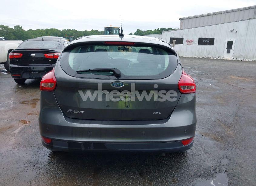 Photo 16 of 2017 Ford Focus SEL (VIN 1FADP3M28HL252041)