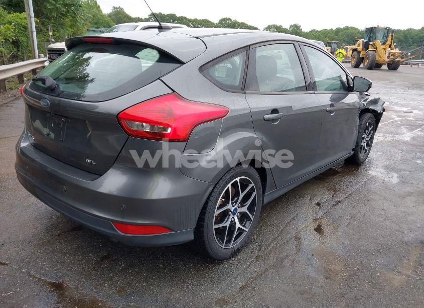Photo 4 of 2017 Ford Focus SEL (VIN 1FADP3M28HL252041)