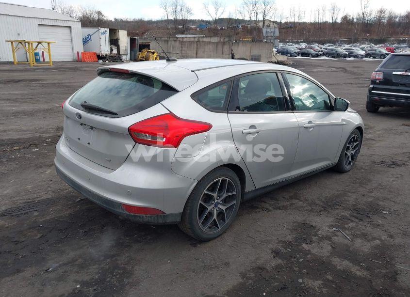 Photo 4 of 2017 Ford Focus SEL (VIN 1FADP3M28HL261824)