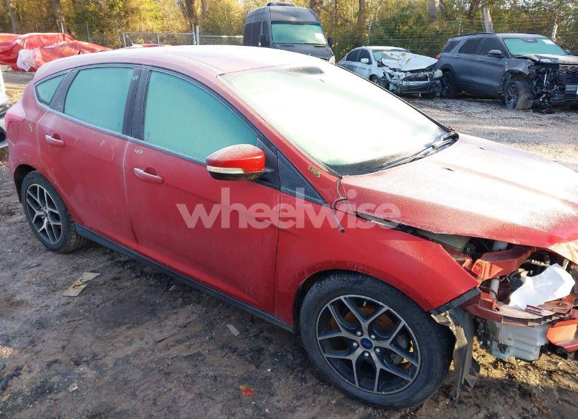 Photo 19 of 2018 Ford Focus SEL (VIN 1FADP3M28JL307349)