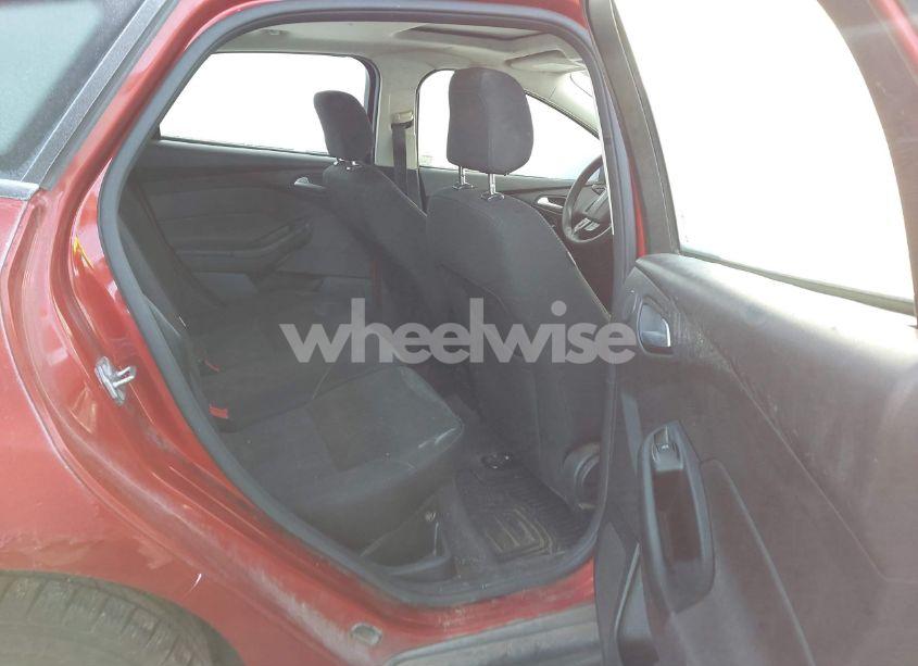 Photo 8 of 2018 Ford Focus SEL (VIN 1FADP3M28JL307349)