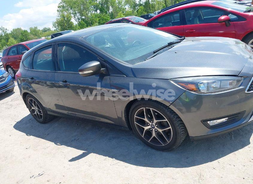 Photo 13 of 2017 Ford Focus SEL (VIN 1FADP3M29HL324008)