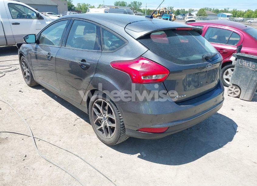 Photo 3 of 2017 Ford Focus SEL (VIN 1FADP3M29HL324008)