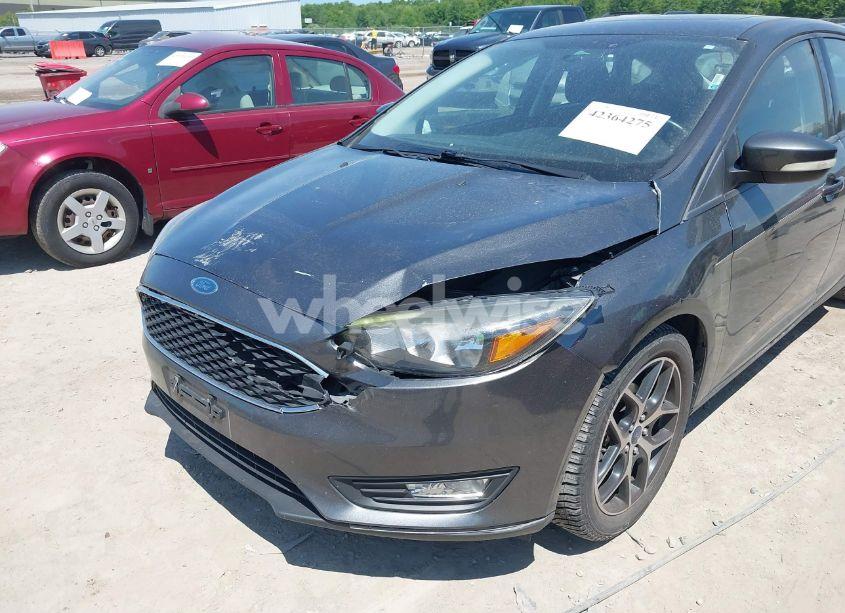 Photo 6 of 2017 Ford Focus SEL (VIN 1FADP3M29HL324008)