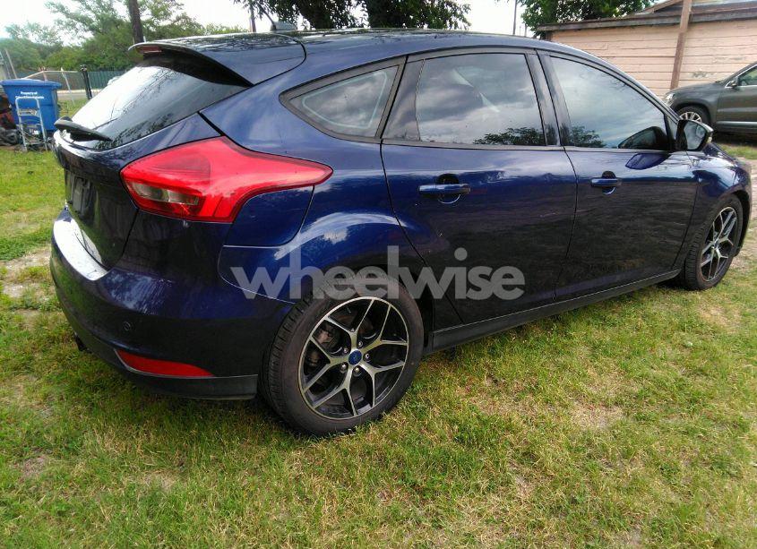 Photo 4 of 2017 Ford Focus SEL (VIN 1FADP3M2XHL214293)