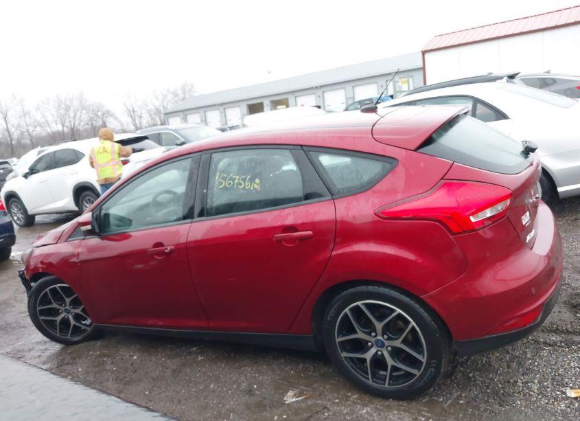 Photo 13 of 2017 Ford Focus SEL (VIN 1FADP3M2XHL229120)