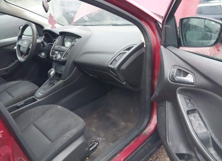 Photo 5 of 2017 Ford Focus SEL (VIN 1FADP3M2XHL229120)