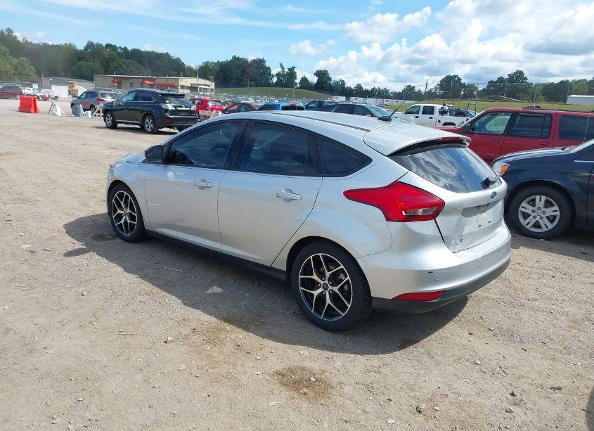 Photo 3 of 2017 Ford Focus SEL (VIN 1FADP3M2XHL338046)