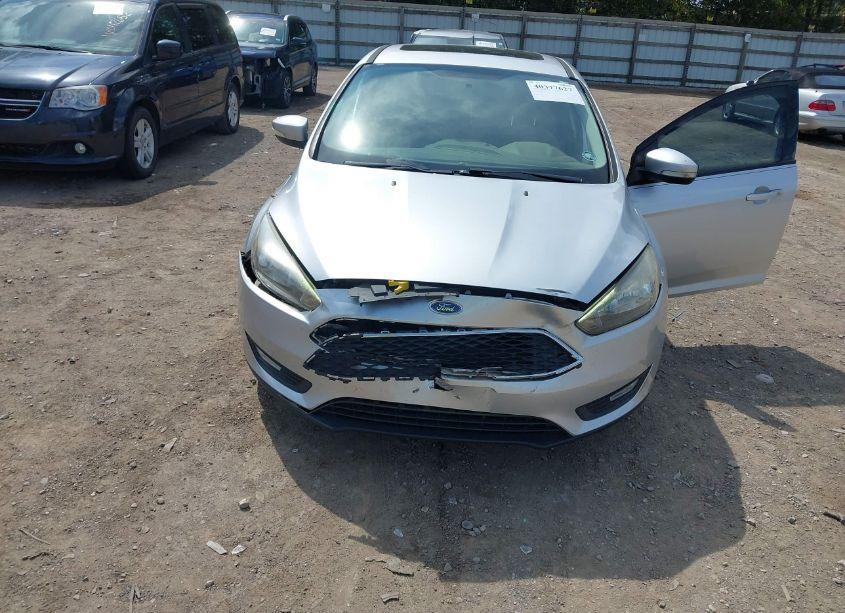 Photo 6 of 2017 Ford Focus SEL (VIN 1FADP3M2XHL338046)