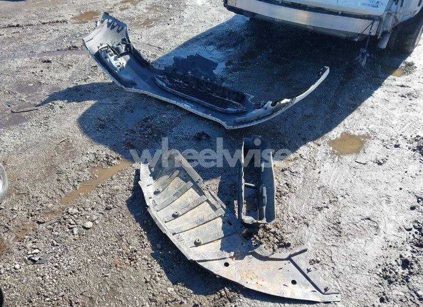 Photo 12 of 2018 Ford Focus SEL (VIN 1FADP3M2XJL221122)