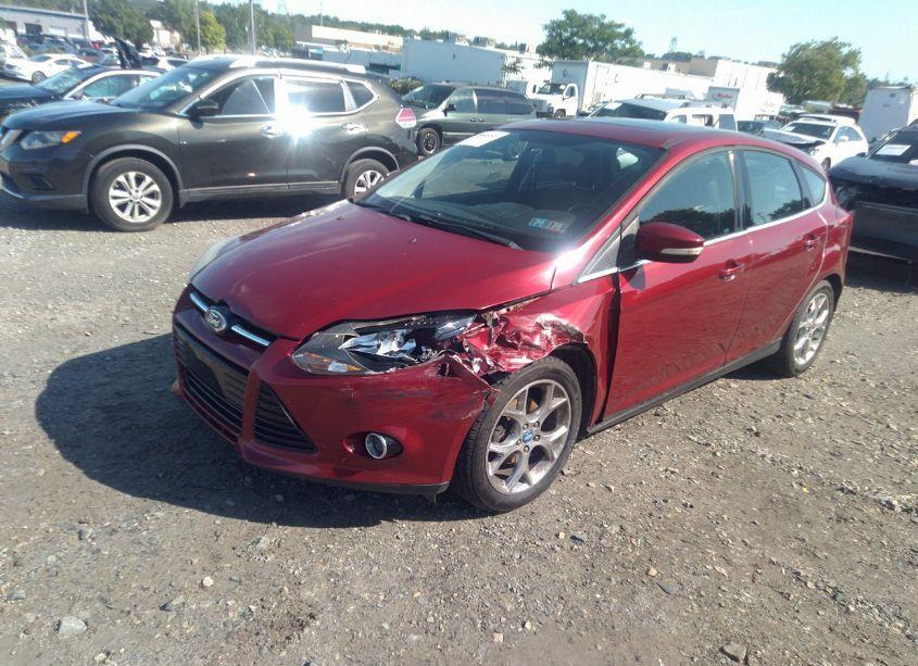 Photo 2 of 2013 Ford Focus TITANIUM (VIN 1FADP3N20DL230978)