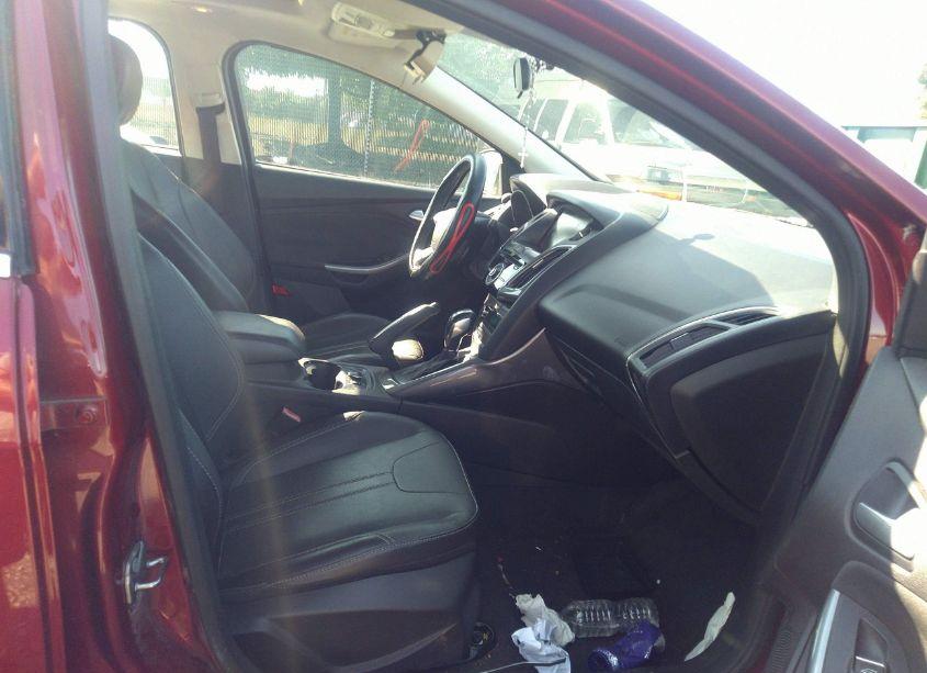 Photo 5 of 2013 Ford Focus TITANIUM (VIN 1FADP3N20DL230978)