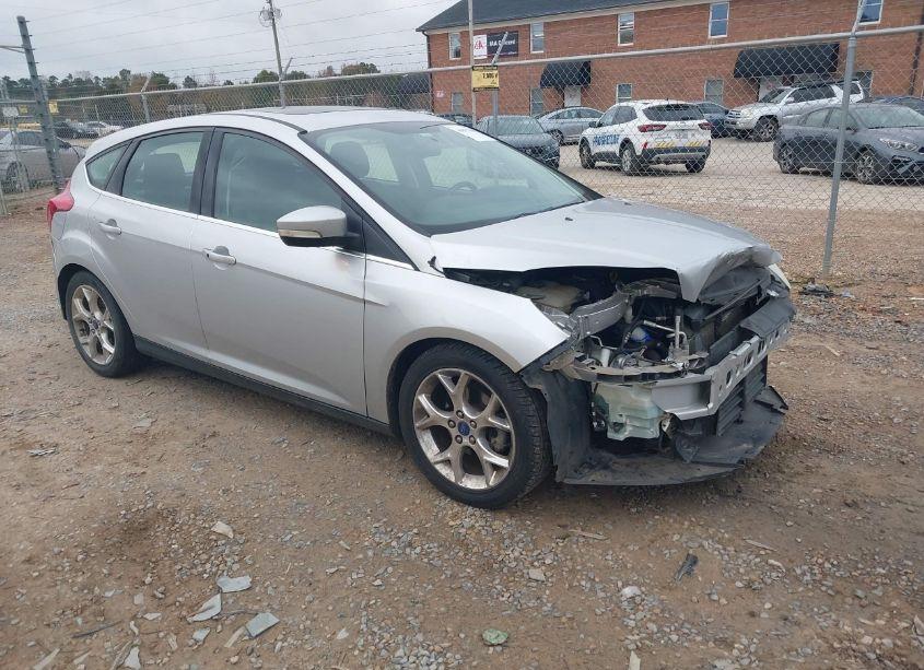 2014 Ford Focus TITANIUM (VIN 1FADP3N20EL167754) main photo