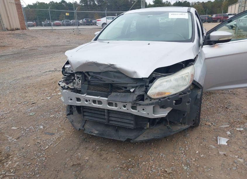 Photo 6 of 2014 Ford Focus TITANIUM (VIN 1FADP3N20EL167754)