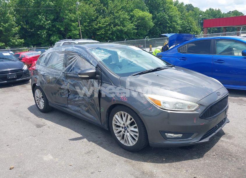 2016 Ford Focus TITANIUM (VIN 1FADP3N20GL275763) main photo