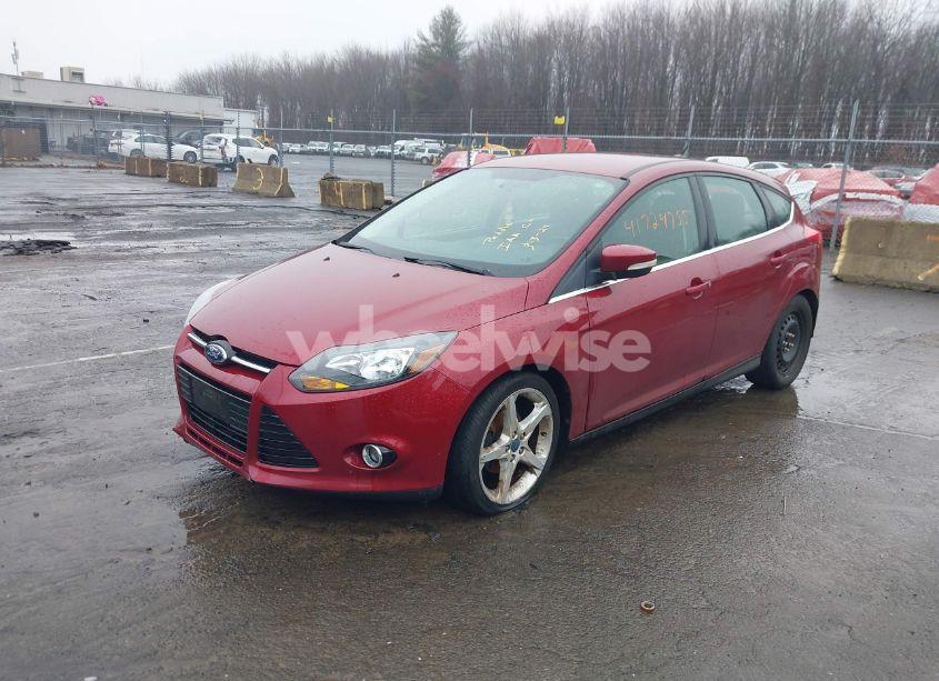 Photo 2 of 2013 Ford Focus TITANIUM (VIN 1FADP3N21DL173996)