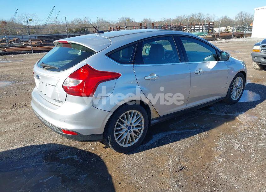 Photo 4 of 2013 Ford Focus TITANIUM (VIN 1FADP3N21DL209492)