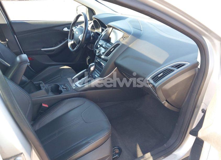 Photo 5 of 2013 Ford Focus TITANIUM (VIN 1FADP3N21DL209492)