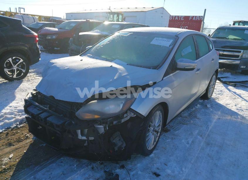 Photo 2 of 2013 Ford Focus TITANIUM (VIN 1FADP3N21DL295211)