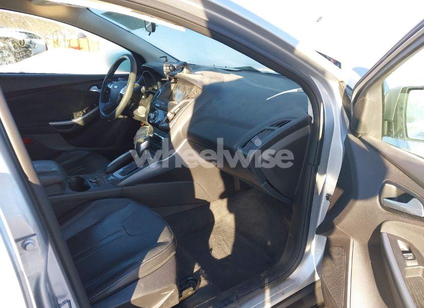 Photo 5 of 2013 Ford Focus TITANIUM (VIN 1FADP3N21DL295211)