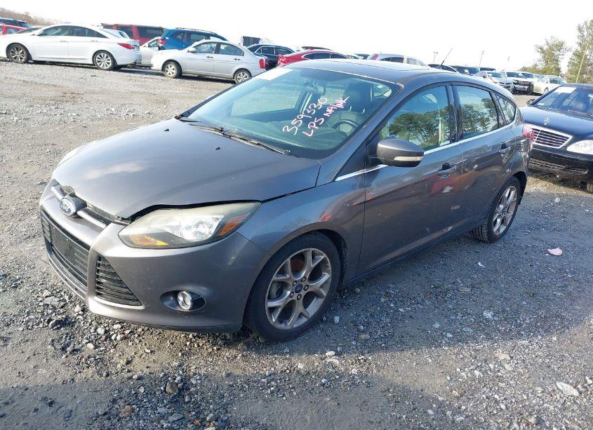 Photo 2 of 2013 Ford Focus TITANIUM (VIN 1FADP3N21DL359330)