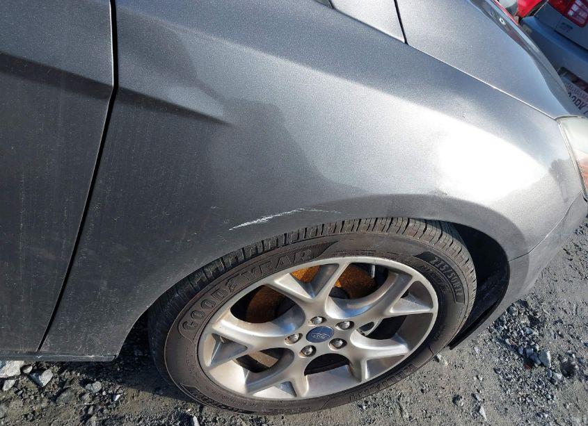 Photo 6 of 2013 Ford Focus TITANIUM (VIN 1FADP3N21DL359330)