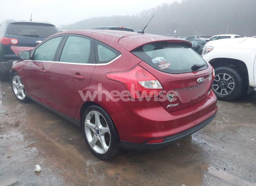 Photo 3 of 2014 Ford Focus TITANIUM (VIN 1FADP3N21EL262808)