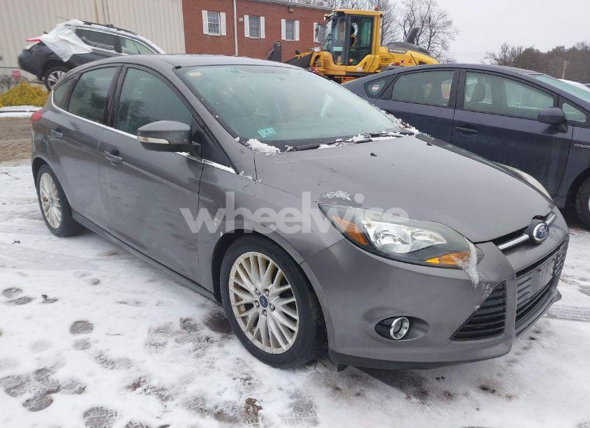 2014 Ford Focus TITANIUM (VIN 1FADP3N21EL401691) main photo