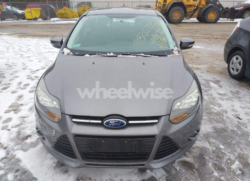 Photo 6 of 2014 Ford Focus TITANIUM (VIN 1FADP3N21EL401691)