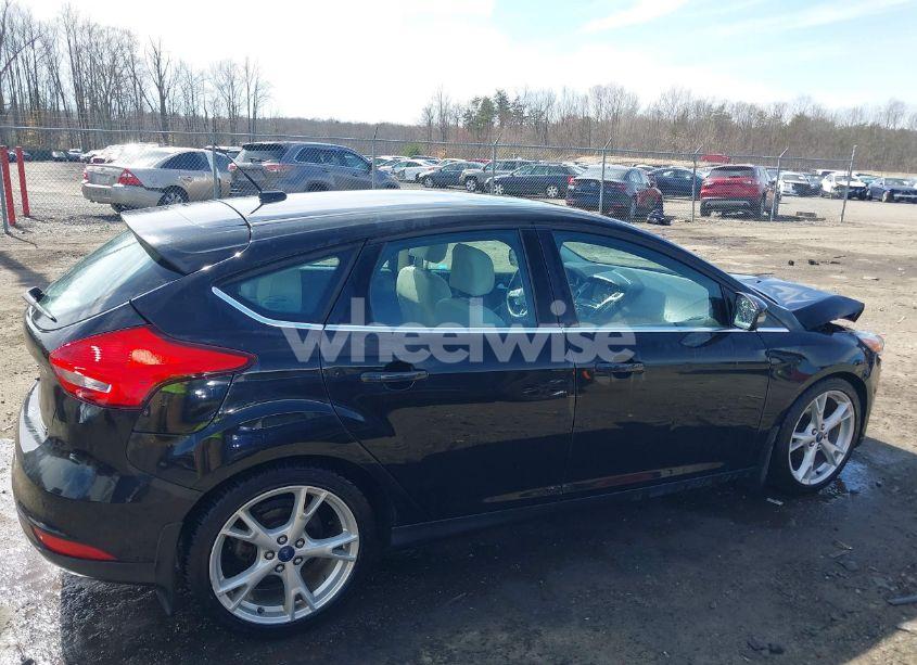 Photo 13 of 2015 Ford Focus TITANIUM (VIN 1FADP3N21FL339209)