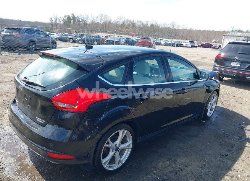 Photo 4 of 2015 Ford Focus TITANIUM (VIN 1FADP3N21FL339209)