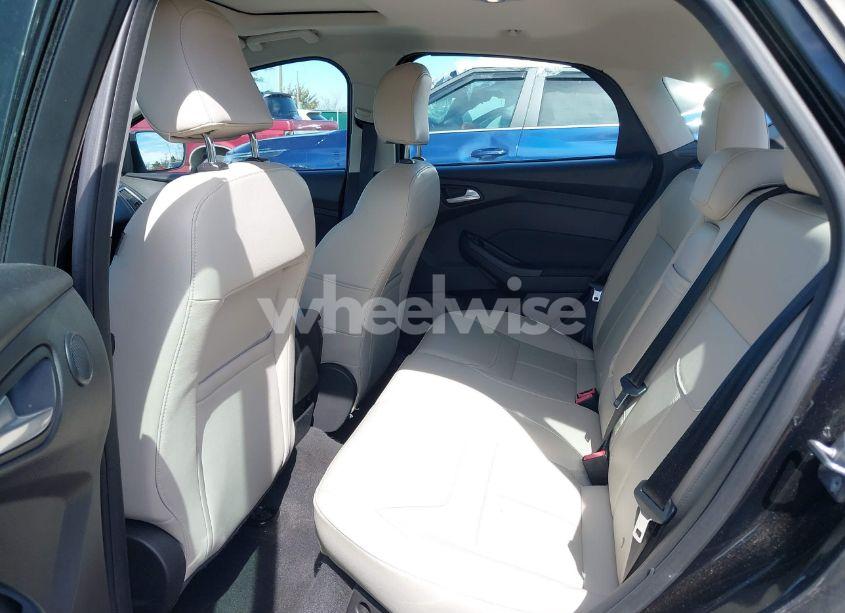 Photo 8 of 2015 Ford Focus TITANIUM (VIN 1FADP3N21FL339209)